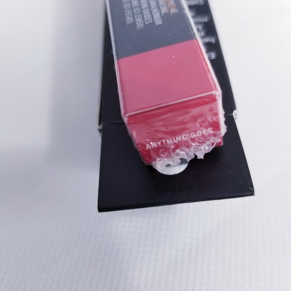 Mac Velvetease Lip Pencil - Picture 5 of 5